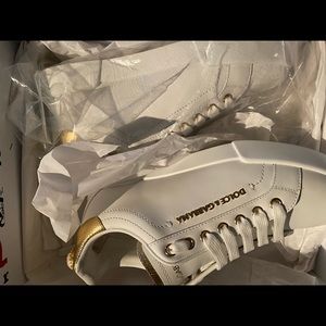 Dolce gabbana women’s sneakers brandnew worn once